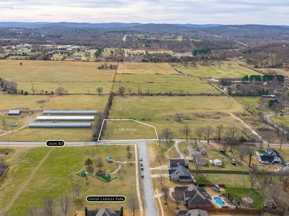 E Zion Rd, Springdale, AR 72764