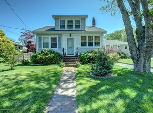 7 Borden St, Monmouth Beach, NJ 07750