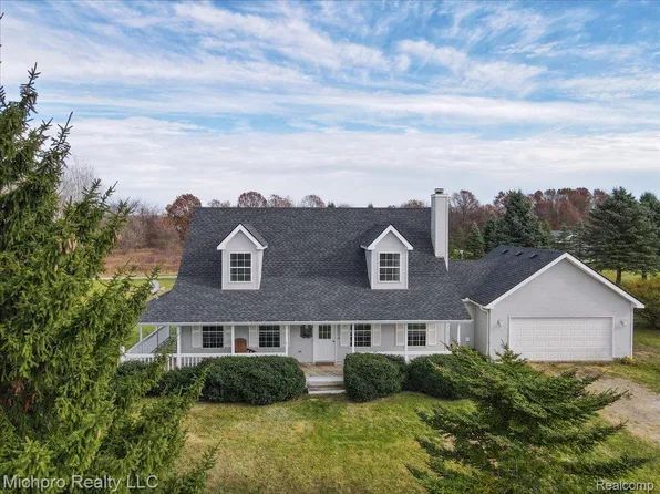 1110 Legault Blvd, Ortonville, MI 48462