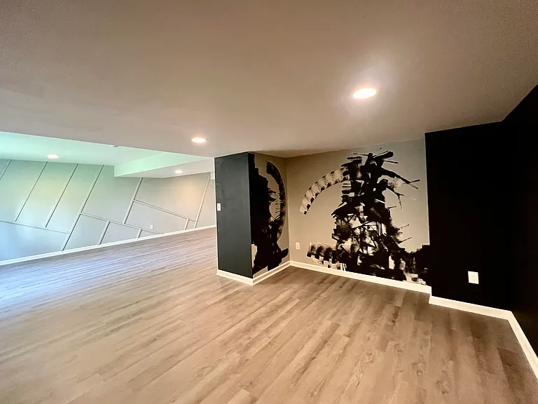 1355 Tiburon Dr — Photo 23