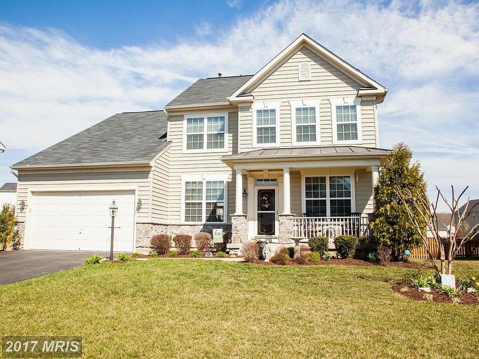 1st image of 27 Manorwood Dr