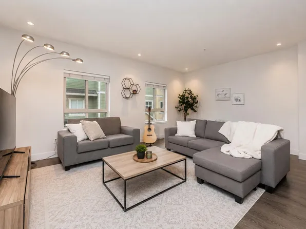 843 Ewen Ave #50, New Westminster, BC V3M 0K6