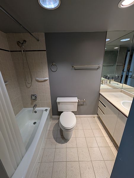 Vancouver Apartment for rent - 2 Bedrooms — photo 7