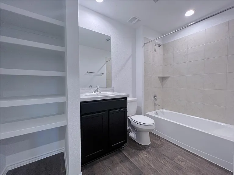 21227 Alder Oaks Dr — Photo 22