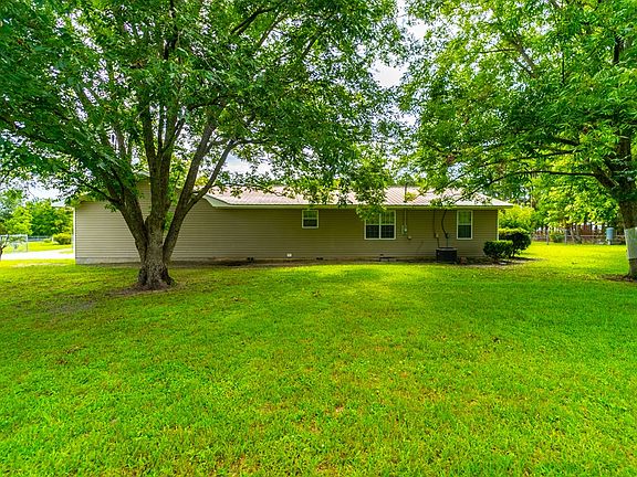 5th image of 3023 Shalom Dr