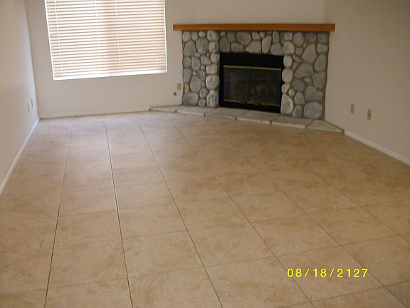 3rd image of 137 N Vernon Ave