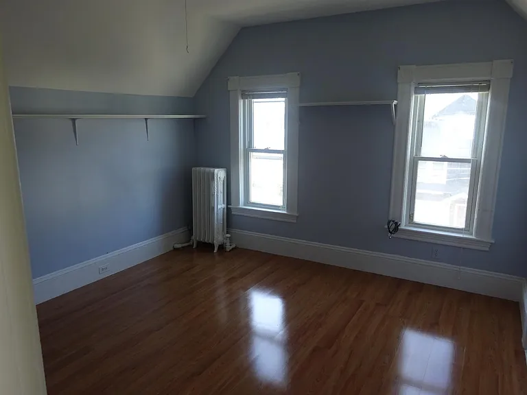 25 Oak Square Ave #2 — Photo 9