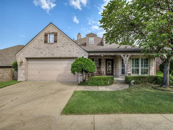 704 W Indianapolis St N, Broken Arrow, OK 74012
