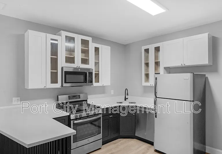 1416 N Milton Ave — Photo 5