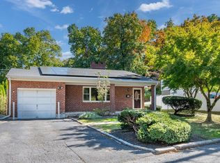 158 Princeton Dr, Hartsdale, NY 10530