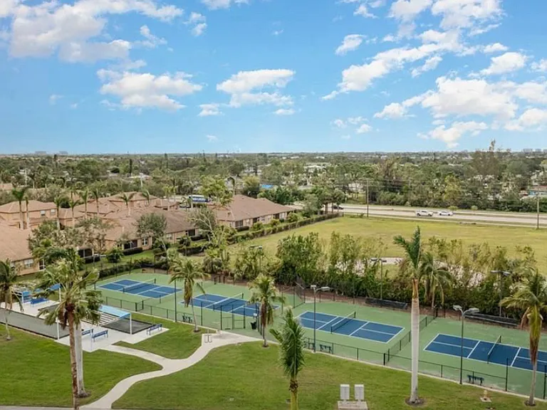 14323 Reflection Lakes Dr — Photo 18