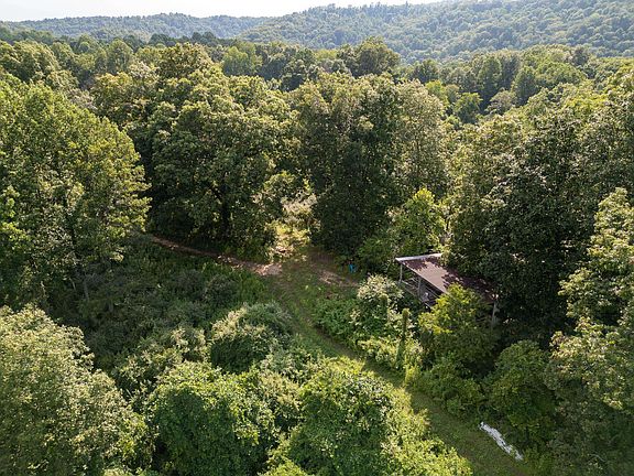 2nd image of 40 Two Mile Rd