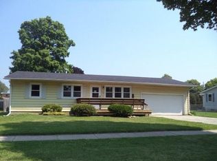 411 W Washington St, Delavan, WI 53115