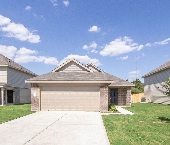 1st image of 1105 Marquis Dr