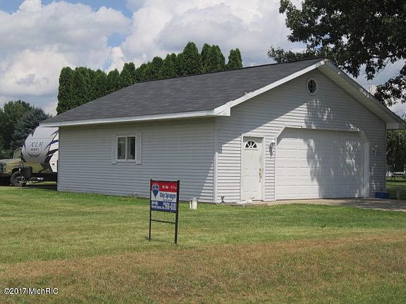 4th image of 171 Singletree Ln
