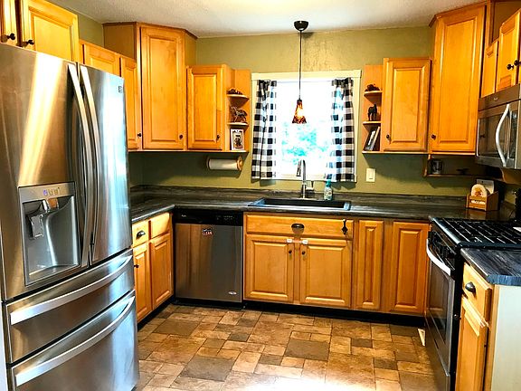 2nd image of 36896 N Elizabeth Dr