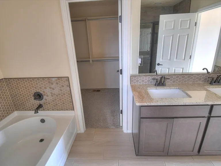 4461 Golden Eagle Loop NE — Photo 19