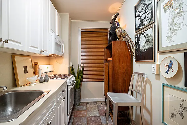 Rented by Rita S Citrin, LREB | media 1