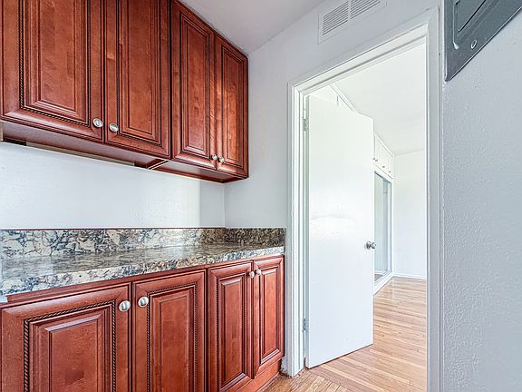 3rd image of 4025 Palmwood Dr #L2