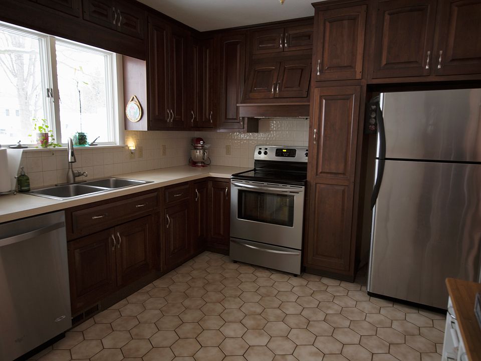 1st image of 28546 Magnolia Dr