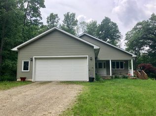 19367 Spears Rd, Gregory, MI 48137