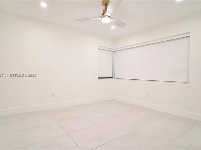 8811 Carlyle Ave — Photo 36