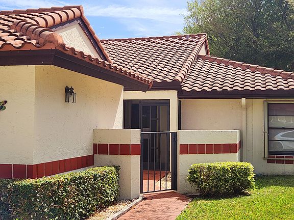 2nd image of 5318 Palmetto Palm Court #B