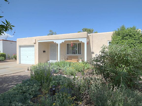 3rd image of 617 Cagua Dr SE