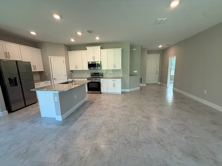 232 Bell Blvd S — Photo 6
