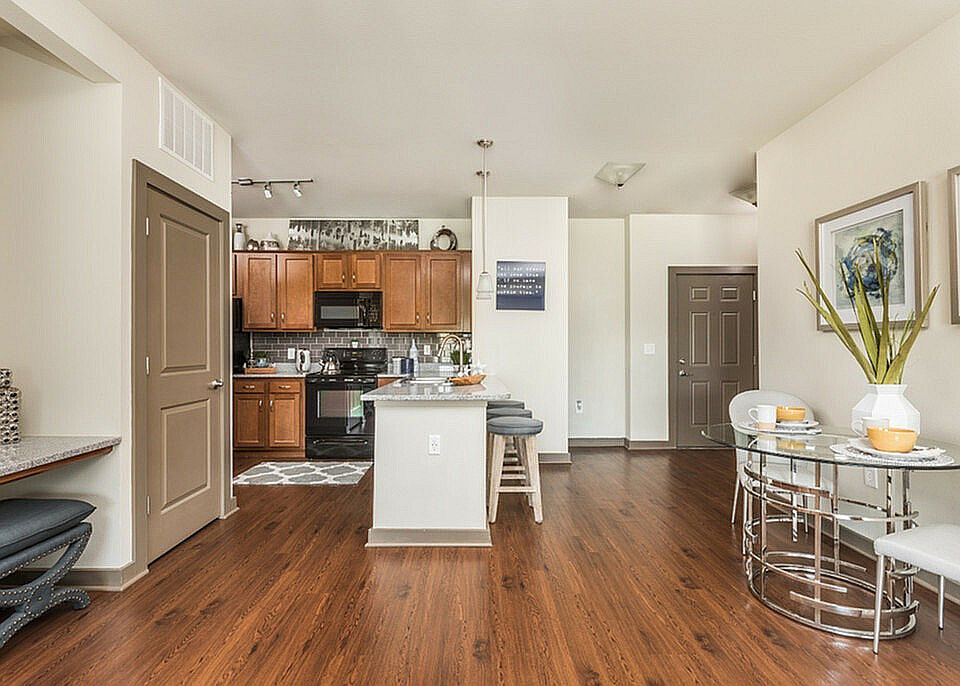 Open floor plans that actually feel open. With room to dine, lounge, and plug in, your space adapts to how you live.