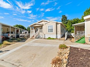 1218 E Cleveland Ave SPC 27, Madera, CA