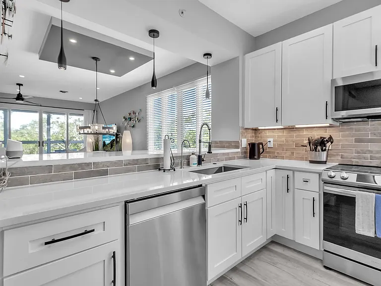 860 Evergreen Way #860 — Photo 16