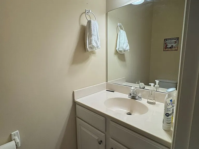 381 Whitehall Rd — Photo 9