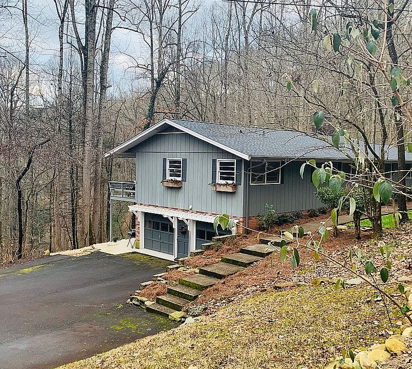 Side view of house. 