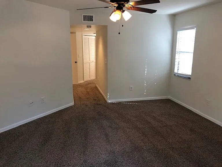 9648 Windsor Gardens Ln #202 — Photo 18