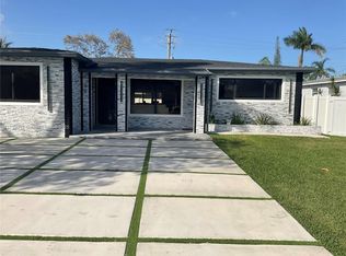 39 SE 7th St, Dania, FL 33004