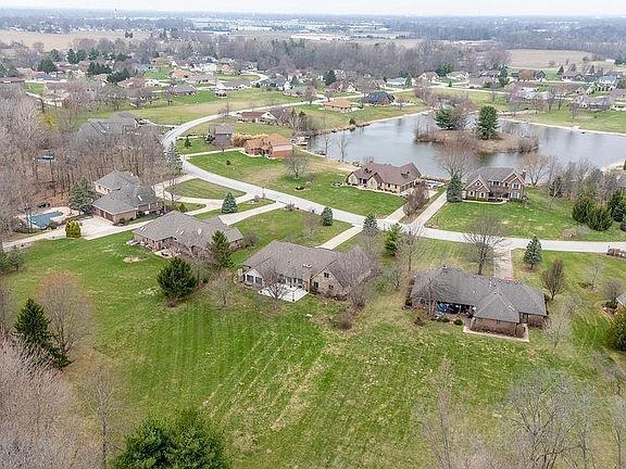 3rd image of 2154 Cameron Dr