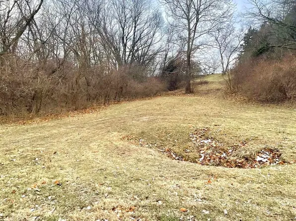 1943 Beaver Lake Blvd, Plattsmouth, NE 68048