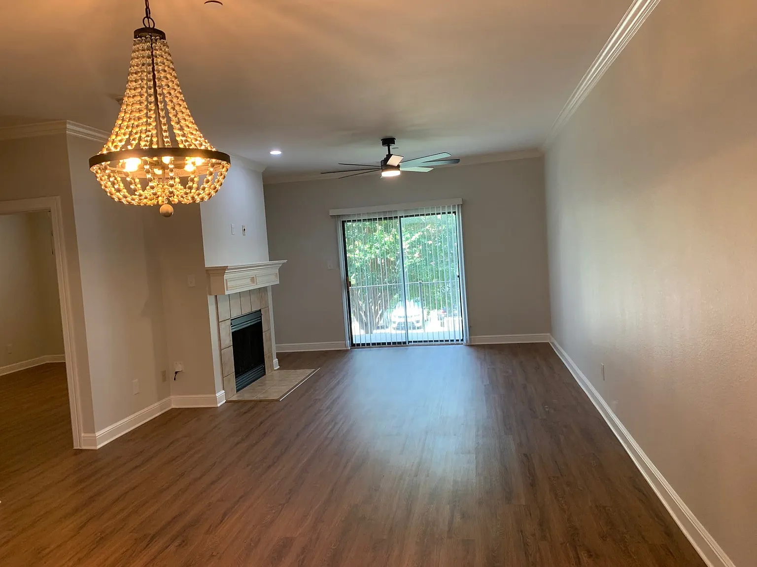 2 bed, 2.0 bath, 1290 sqft, $2,250 — Photo 4