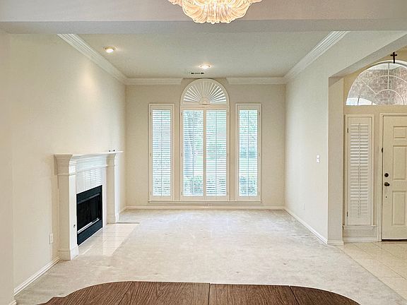 3rd image of 5924 Willow Wood Ln