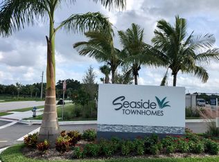 301 SE Halifax Ln, Stuart, FL 34994