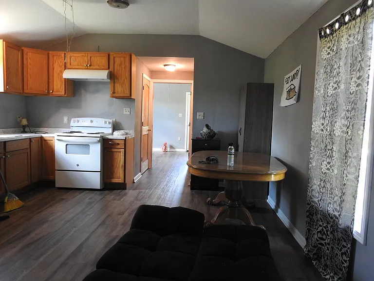 181 Sunrise Ln — Photo 9
