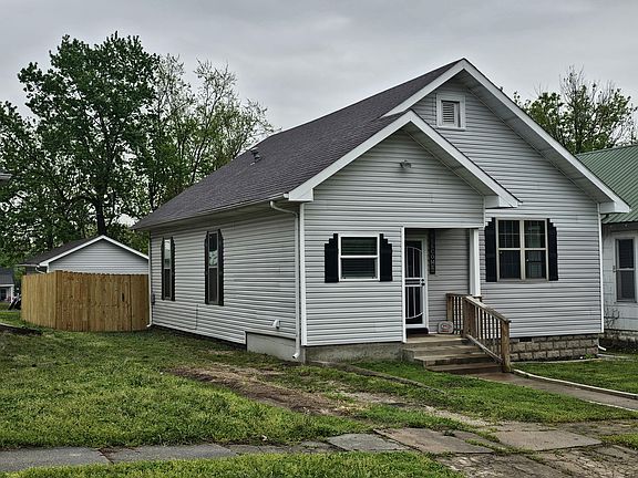 2nd image of 613 8th Street