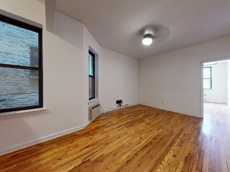 312 E 90th St #3C — Photo 4