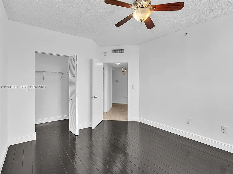 6422 Collins Ave #701 — Photo 16