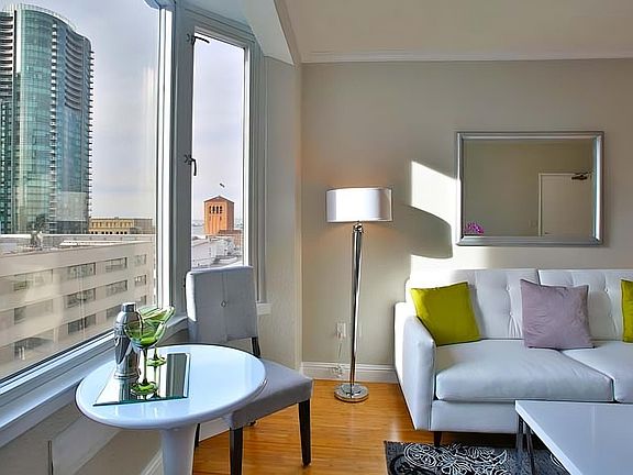 4th image of 201 Harrison St APT 931