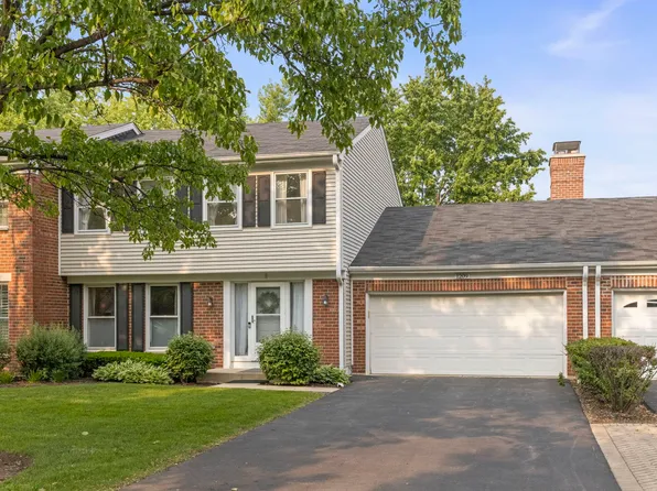 1209 W Bauer Rd, Naperville, IL 60563