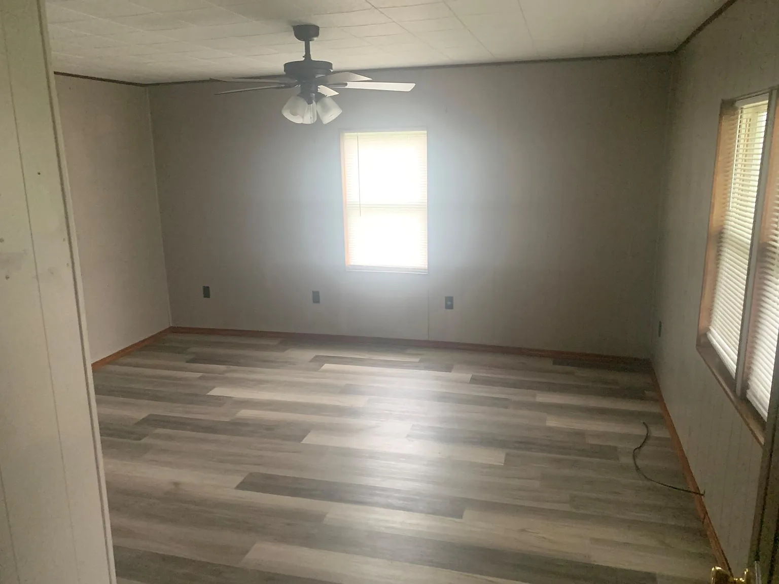 3 bed, 1052 sqft, $1,100 — Photo 3