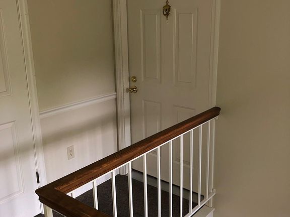 4th image of 240 Talsman Dr Unit 4