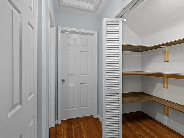 740 Mayland Dr — Photo 24
